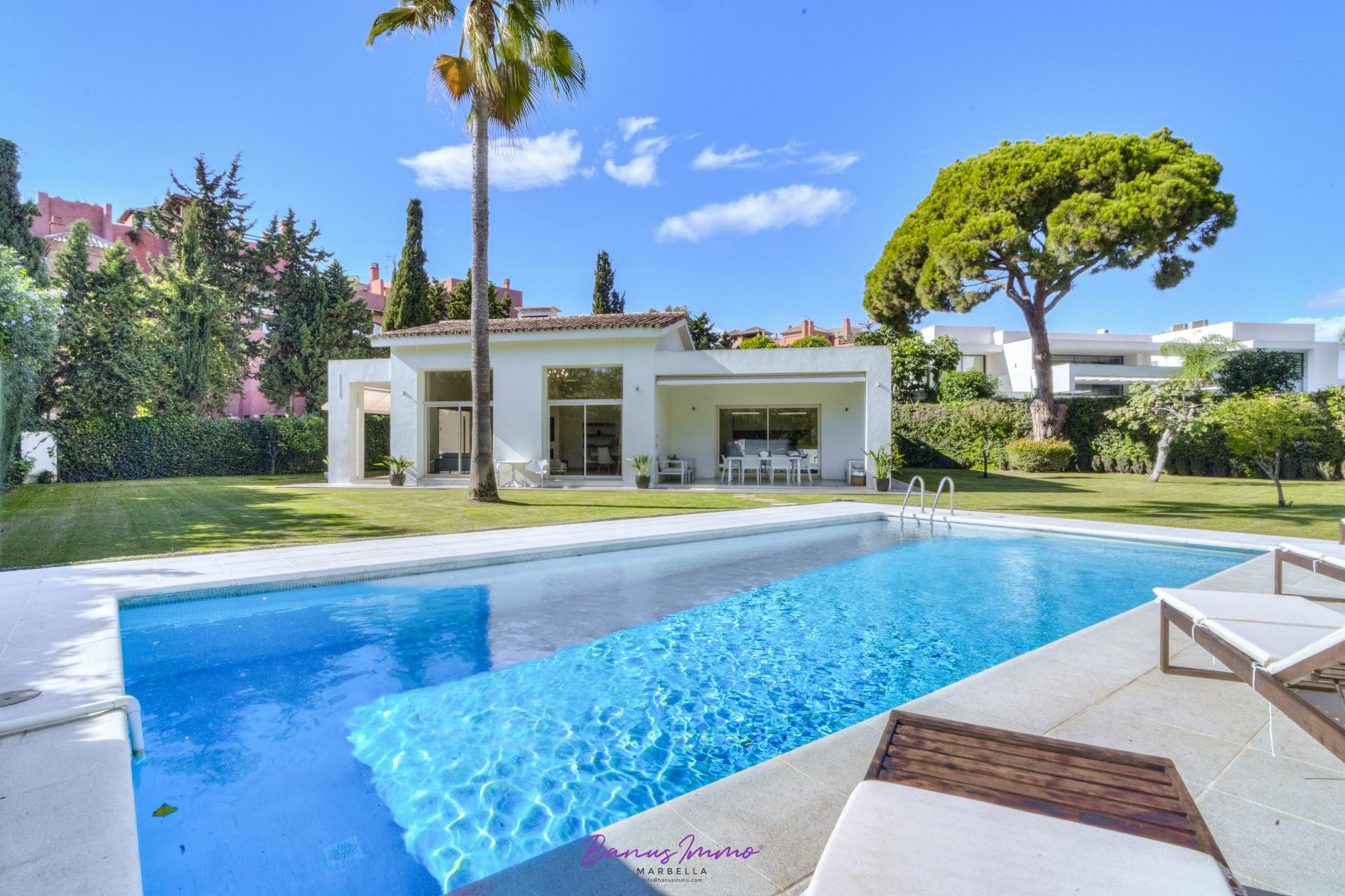 3 bed Villa (Detached) For Sale in Marbella, 