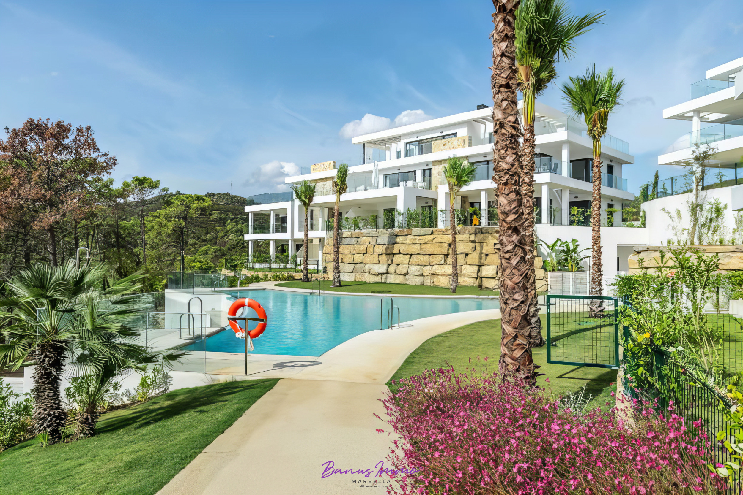 2 bed Apartment For Sale in Estepona, 